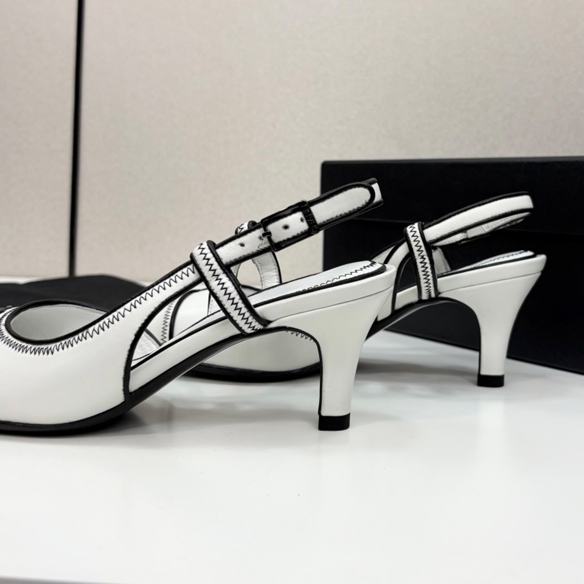 2026 Women's Leather Contrast  - огляд і ціна Women'S Shoes Kitten Heels