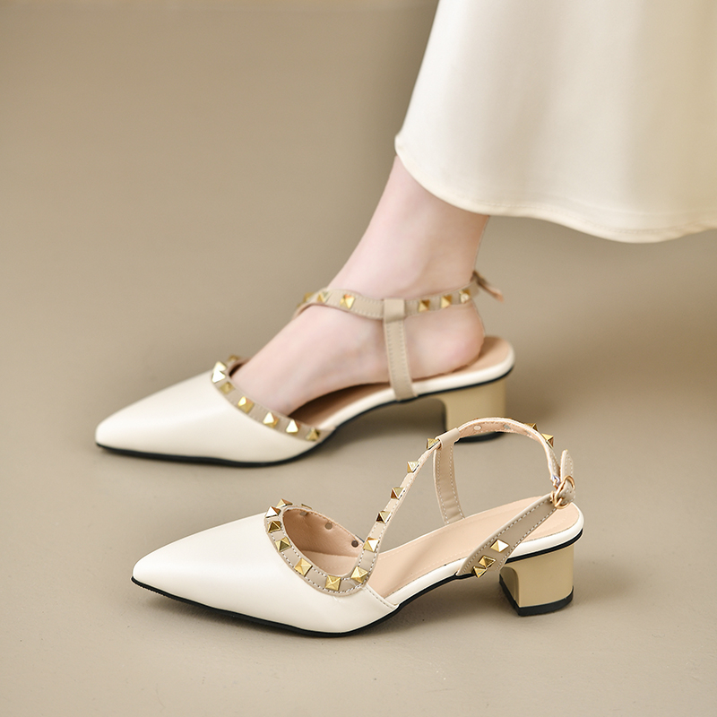Women Shiny Back Buckle Strap  - огляд і ціна Metallic Heel Sandal
