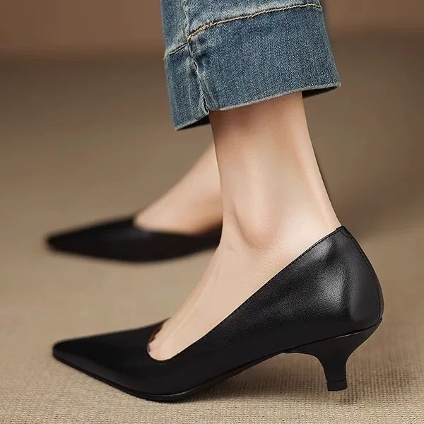 Petite French-style cats with  - огляд і ціна Women'S Shoes Popular